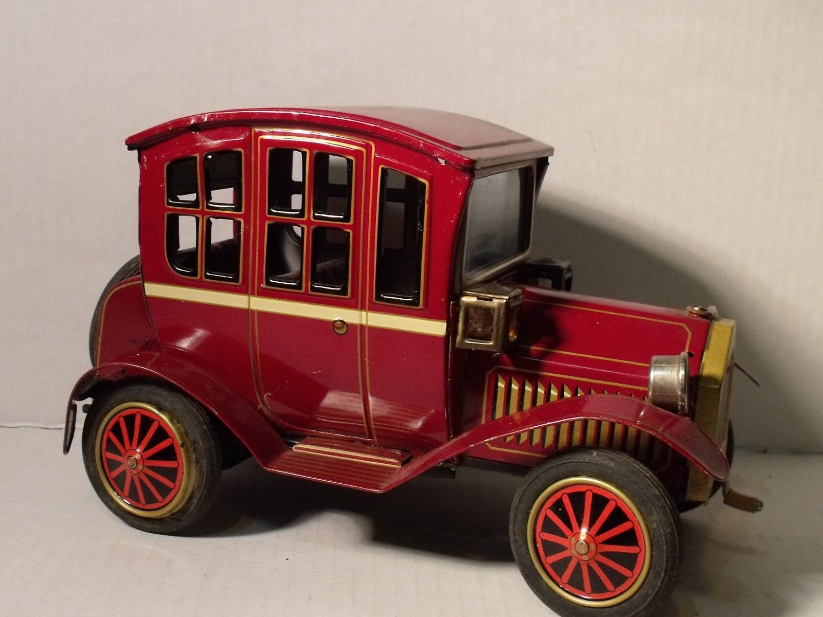 Vintage 1950s tin battery operated model T car Antique Price Guide