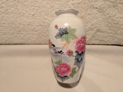 Vintage Porcelain Floral Mini Vase Made In Occupied Japan