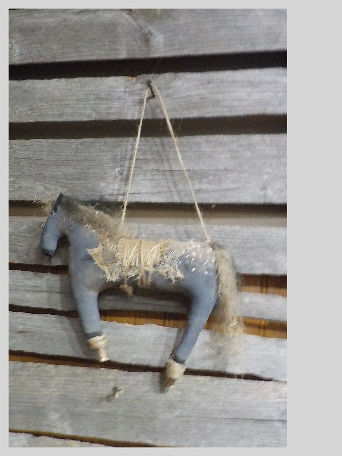 hanging clothes horse