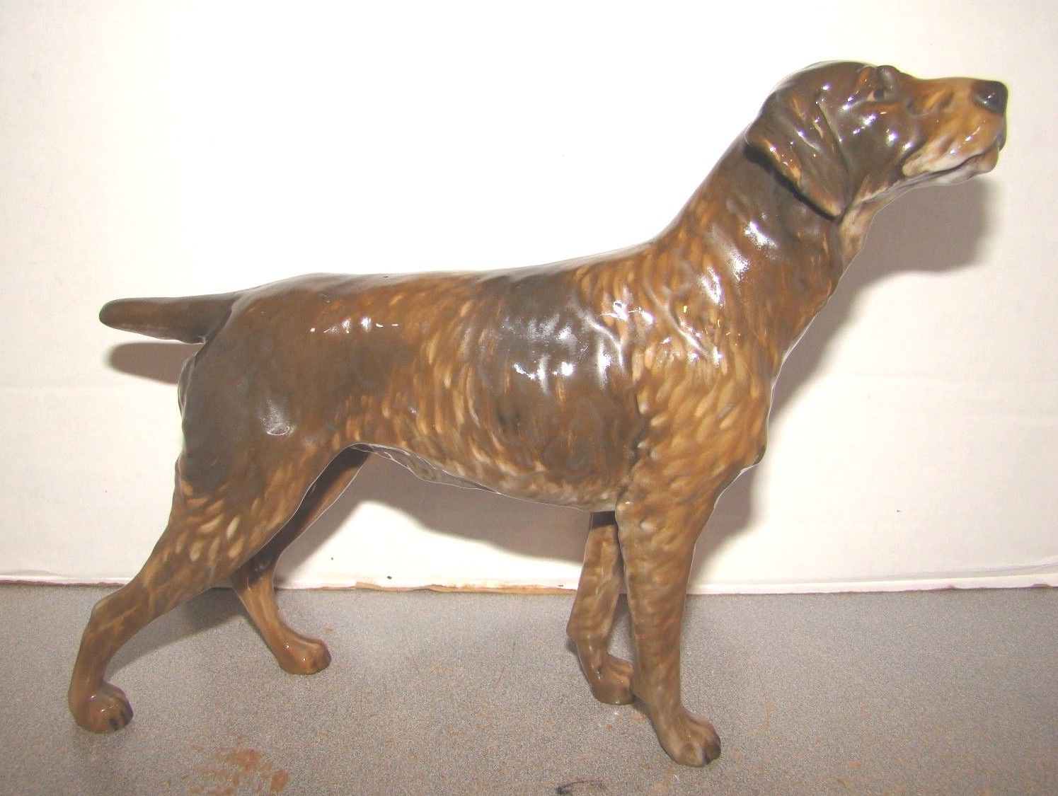 pointer dog figurines