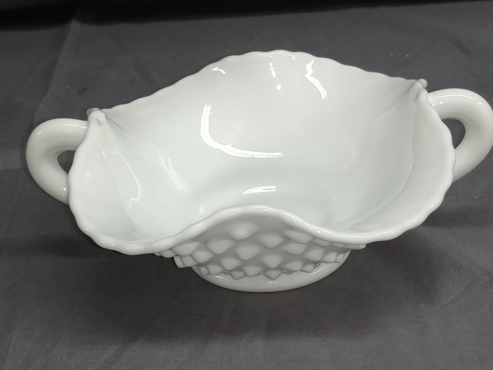 FENTON MILK GLASS 2 HANDLED HOBNAIL BONBON DISH Antique Price Guide