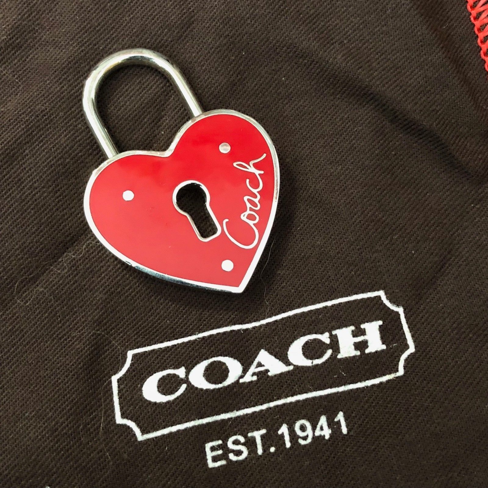 COACH HEART LOCK Enameled Padlock Keychain Key Fob VALENTINE''S DAY