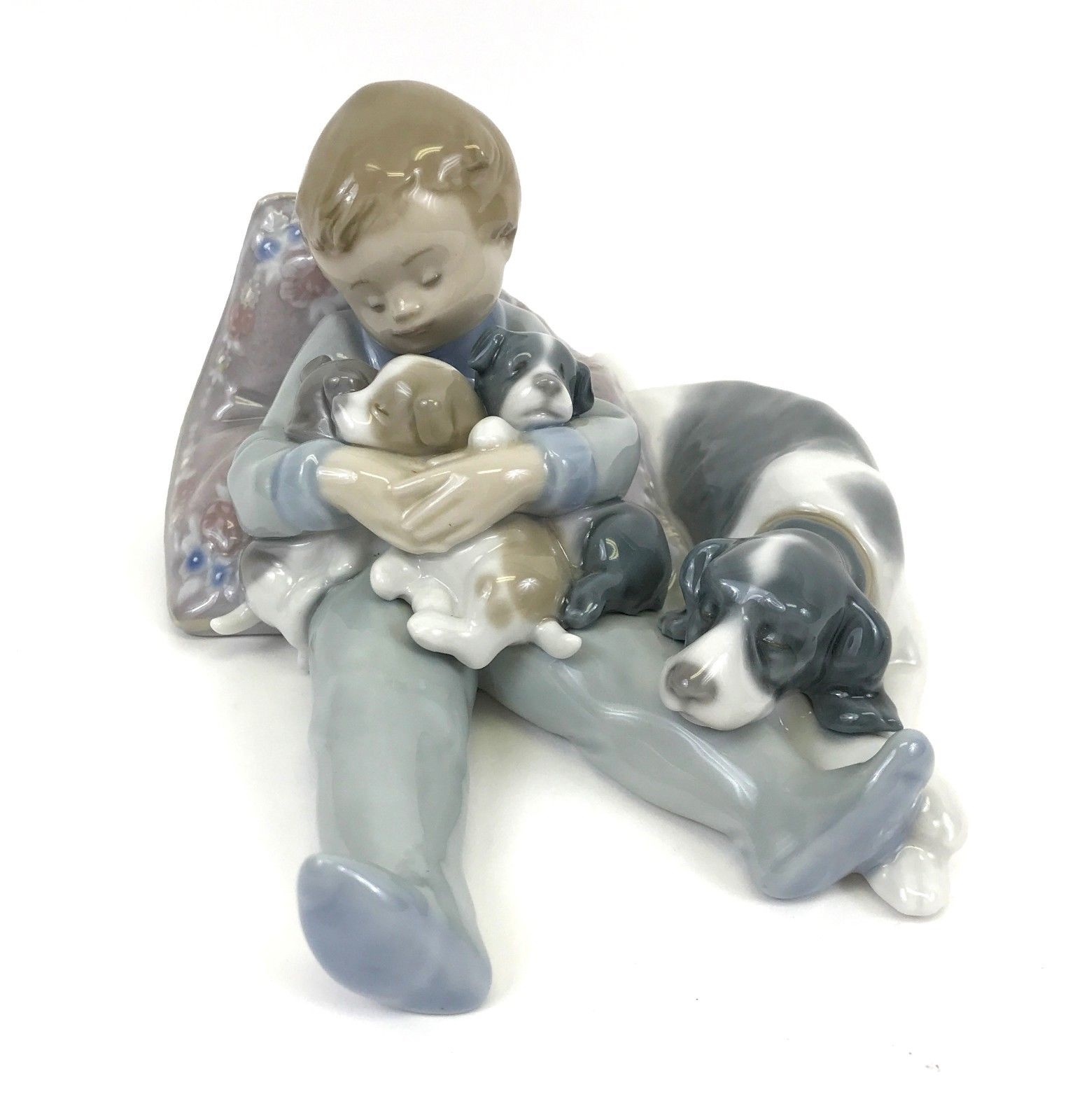 puppies and me figurine