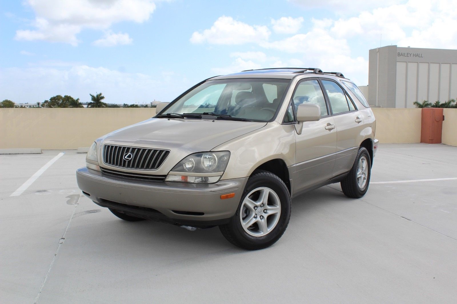 Lexus rx300 awd