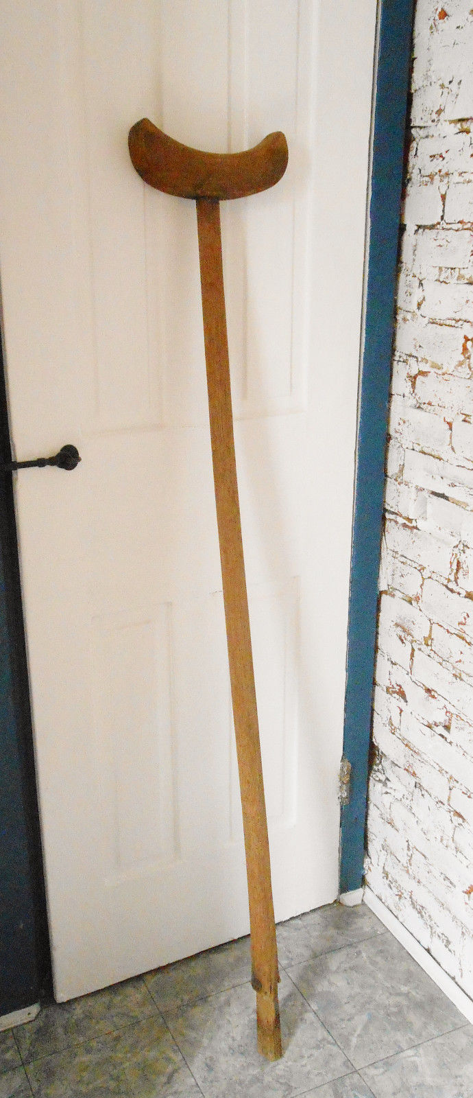 Antique Handmade Wood Crutch, Civil War Era? Antique Price Guide