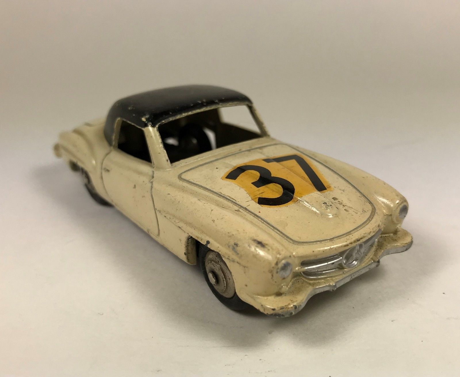 dinky toys mercedes 190sl 24h