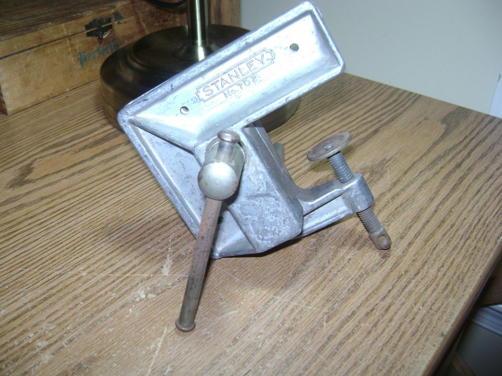 Stanley No.702 Clamp On Corner Vise Woodworking Antique Price Guide