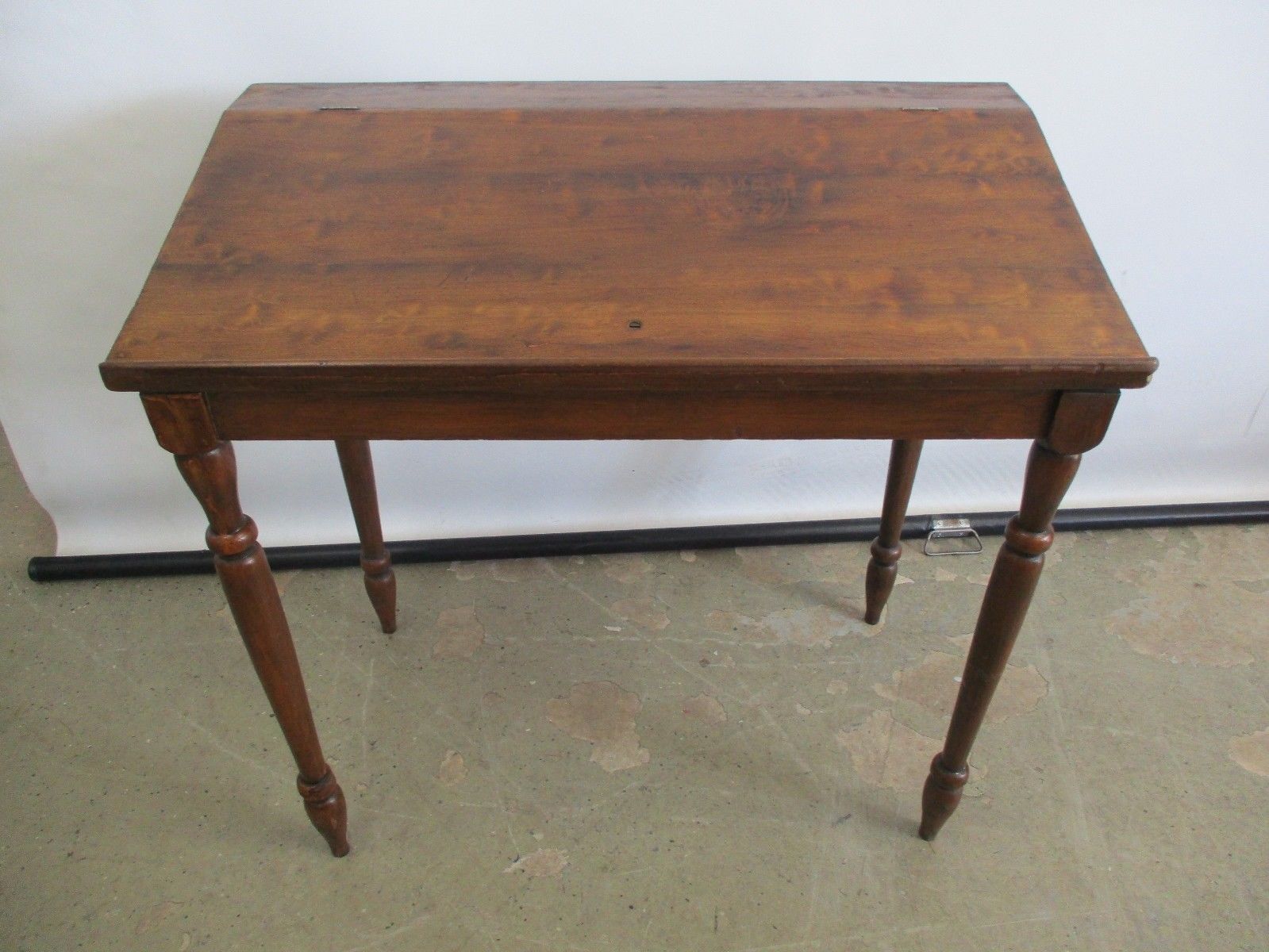 Antique Early 1900 S Solid Wood Writing Desk Slant Top Desk W