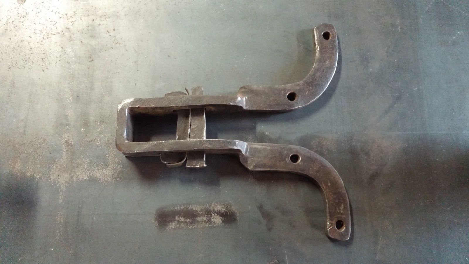 Blacksmith leg/post vise mounting bracket with wedges Antique Price