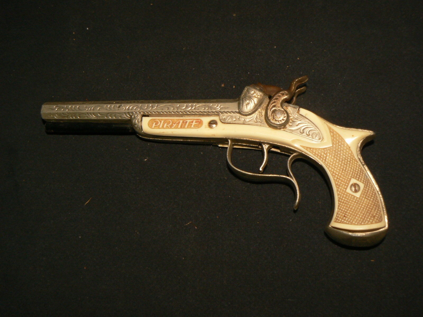 RARE ''49 Hubley PIRATE DOUBLEBARREL FLINTLOCK PISTOL Toy Die Cast