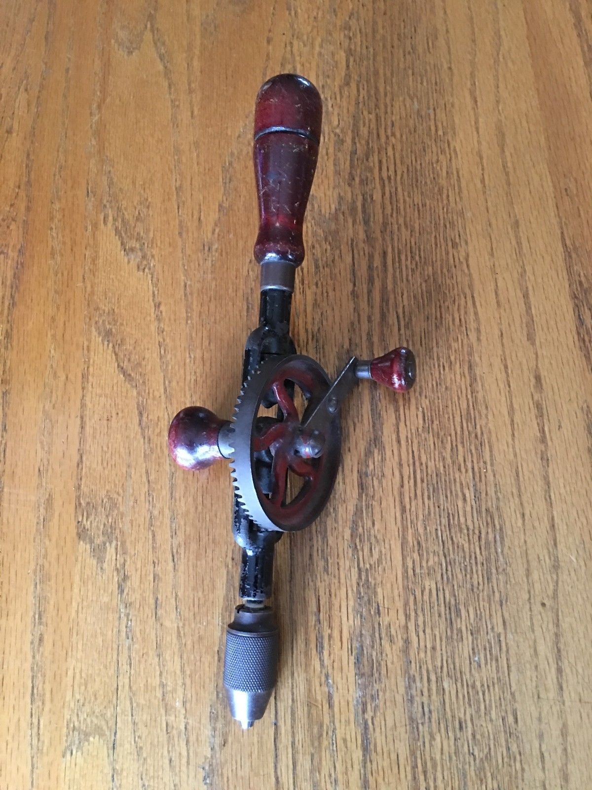 Vintage Miller Falls 5 Eggbeater hand drill tool with 12 drill bits