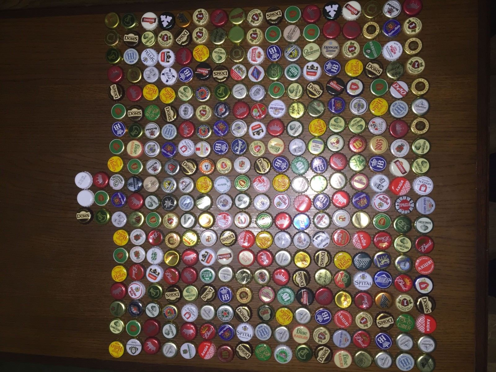 329 MIXED BEER BOTTLE CAPS (from Ukraine and Germany) Antique Price