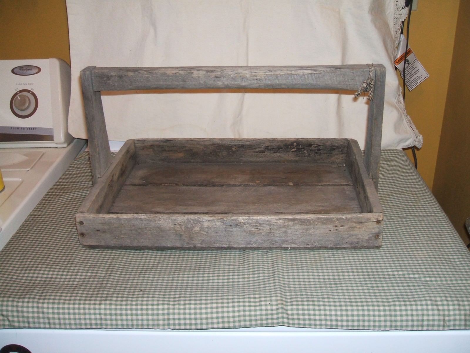 VTG PRIMITIVE WOOD CARRY TRAY***** Antique Price Guide Details Page