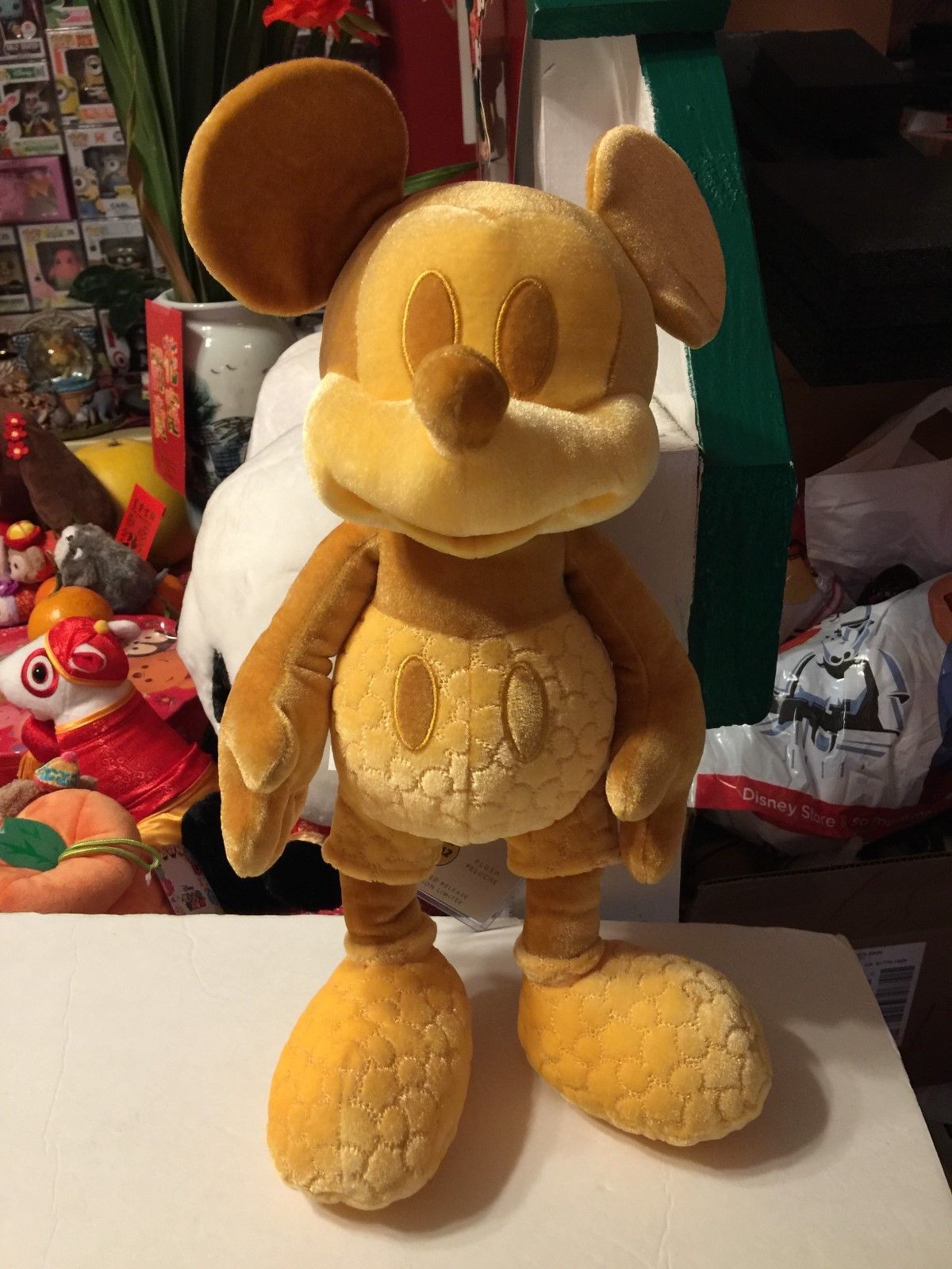 mickey mouse memories collection