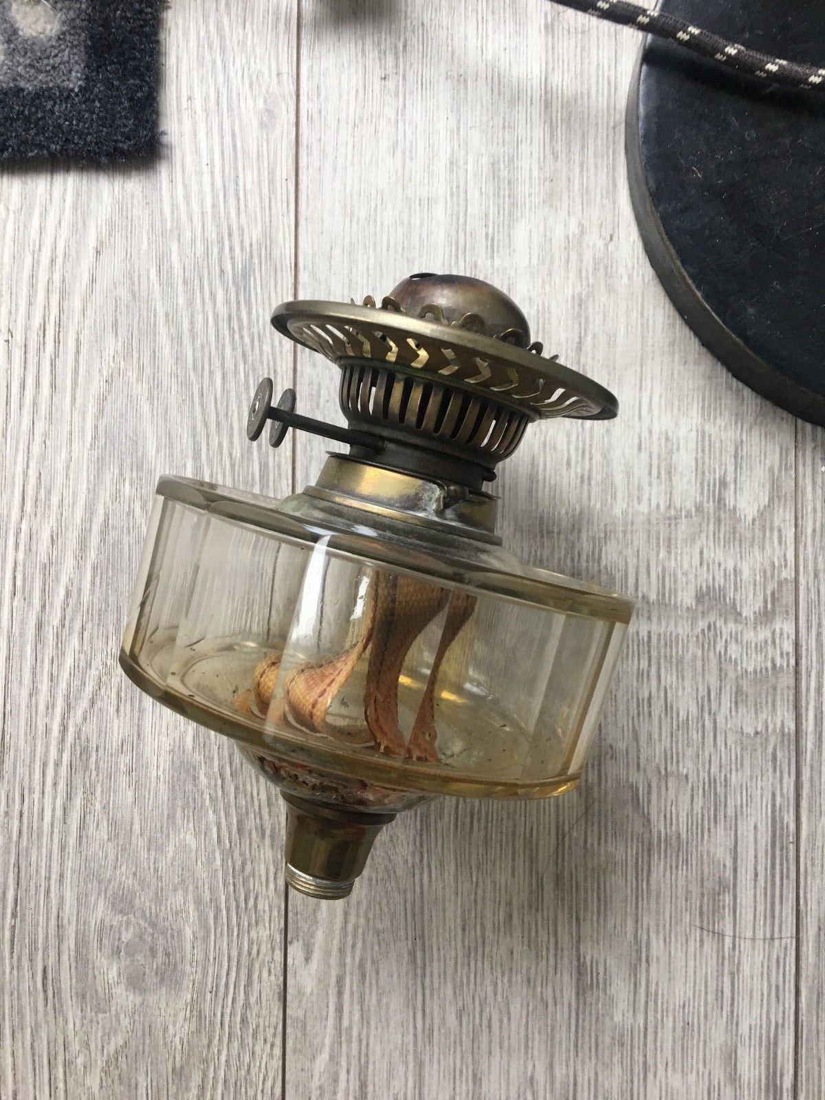 antique clear glass oil lamp reservoir Antique Price Guide Details Page