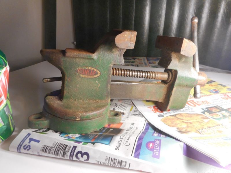 1 Used Old Tool Vintage Bench Vise Dunlop Small 10 5 Lb Old