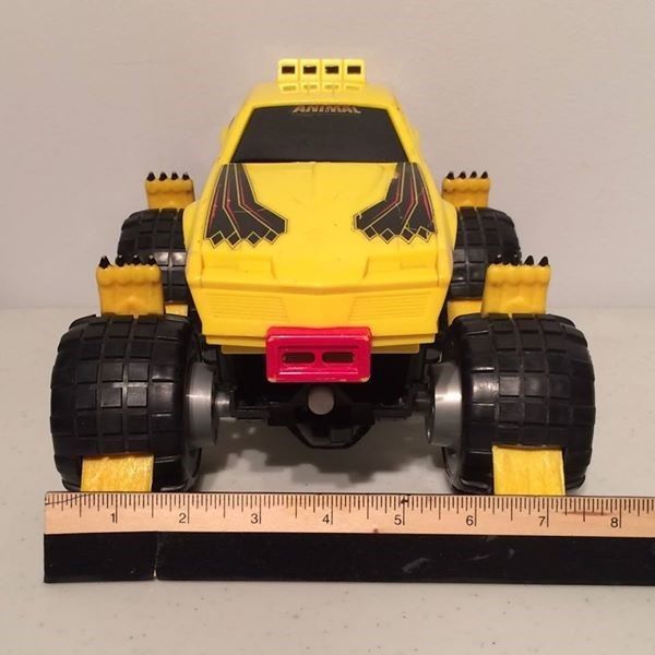 the claw monster truck toy