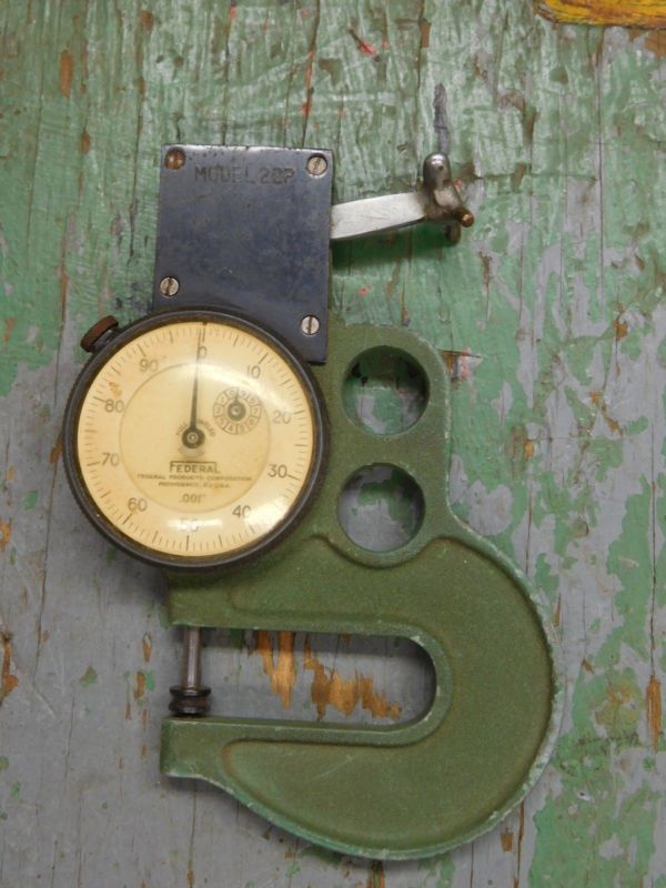 Vintage Federal Model 22P thickness gauge dial indicator micrometer