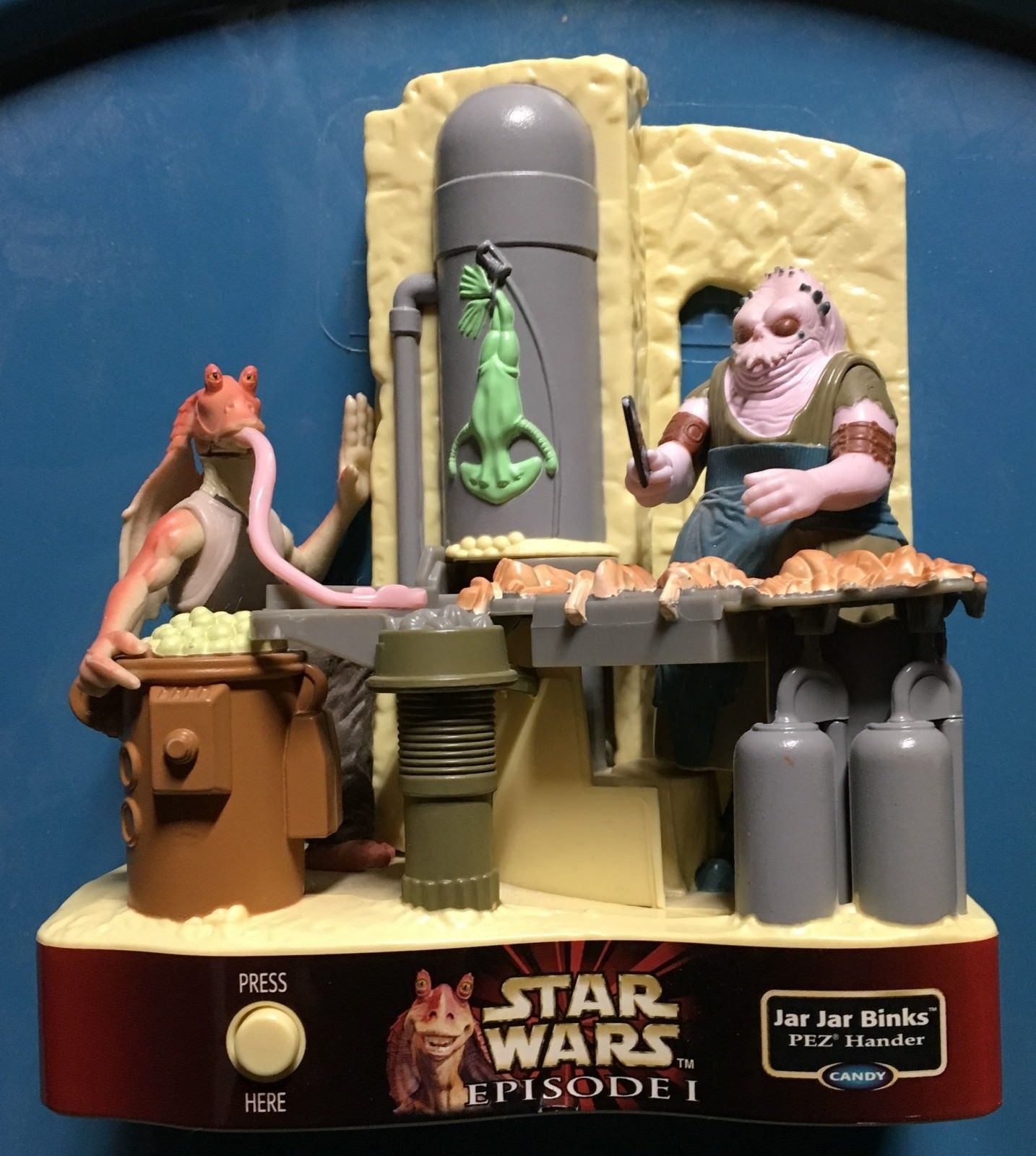 jar jar binks pez dispenser