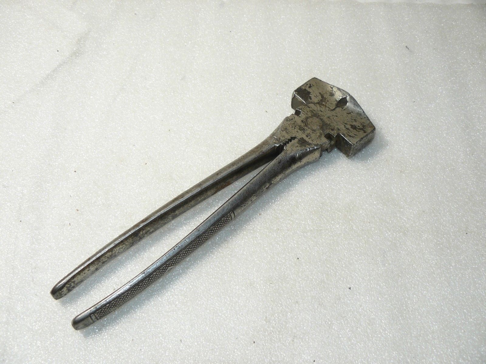 Vintage Wyeth Tools 10" Barb Wire Fencing Farm Pliers Antique Price