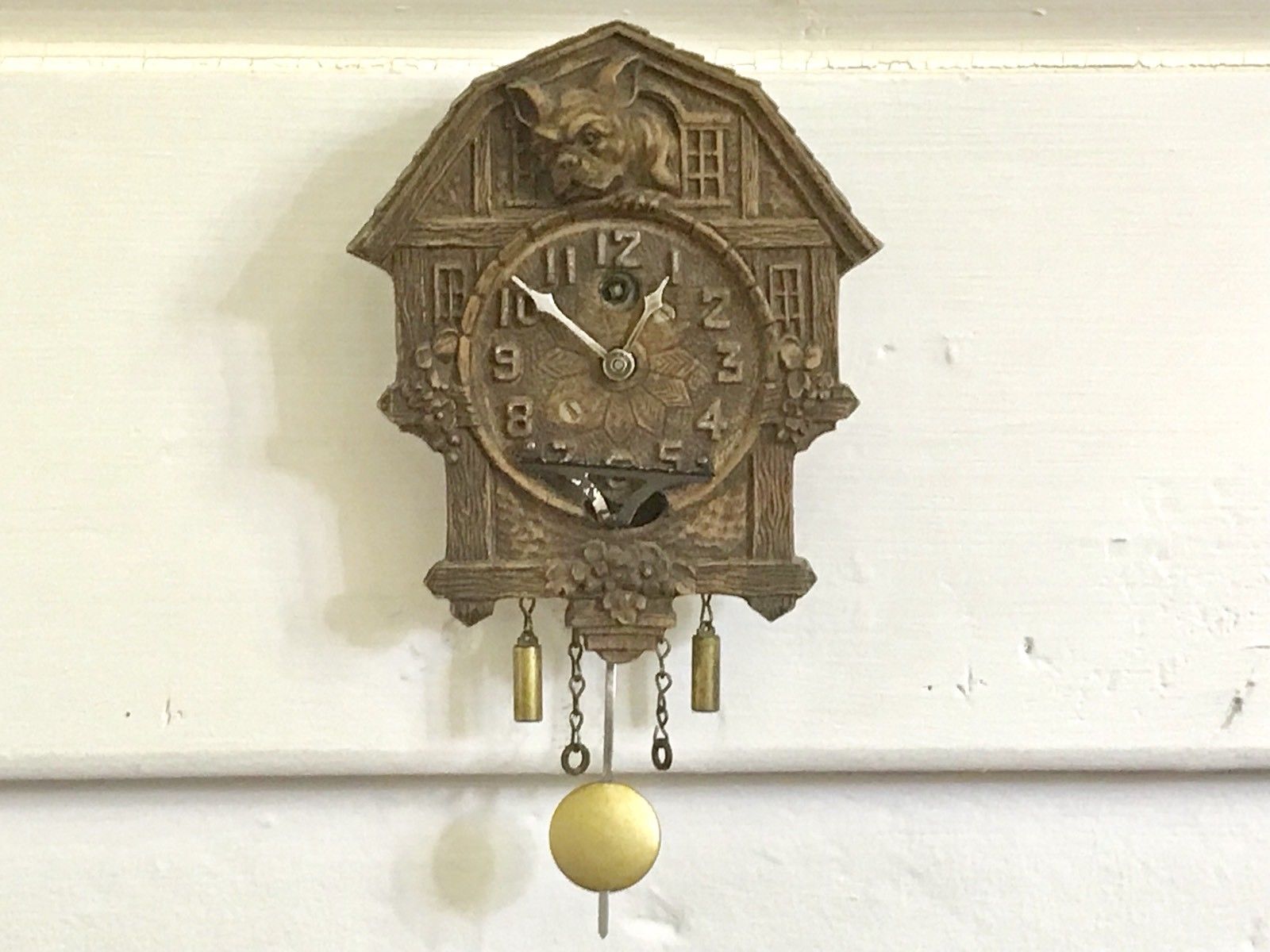 Antique Lux Cuckoo Clock, Antique Lux Bulldog Cuckoo Clock, NO RESERVE