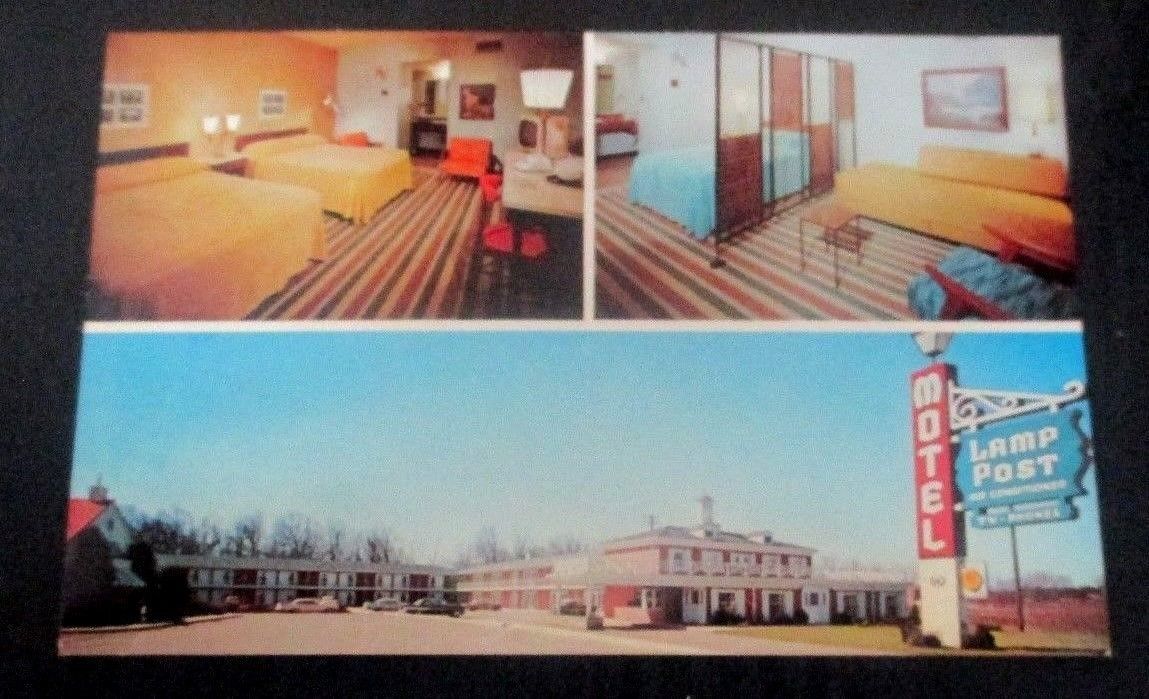 Souvenir 1950s chrome postcard of Lamp Post Motel, Ann Arbor, Mich