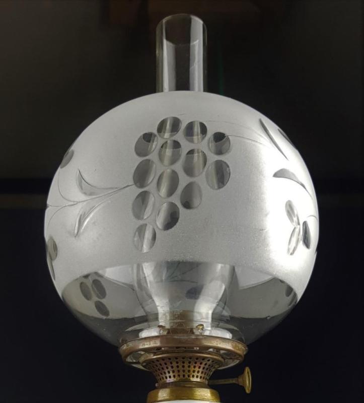Victorian Cut Glass Grapes Kerosene Paraffin Oil Lamp Ball Shade for 3