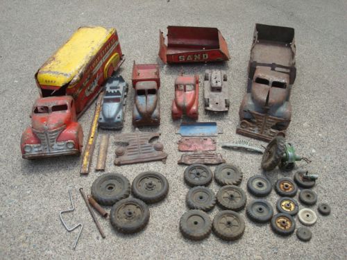 antique metal toy cars and trucks
