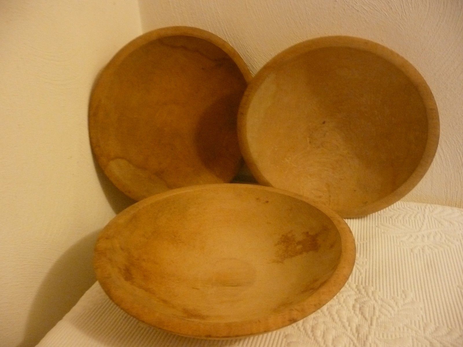 Three Vintage Old Primitive Wood Bowls Antique Price Guide Details Page