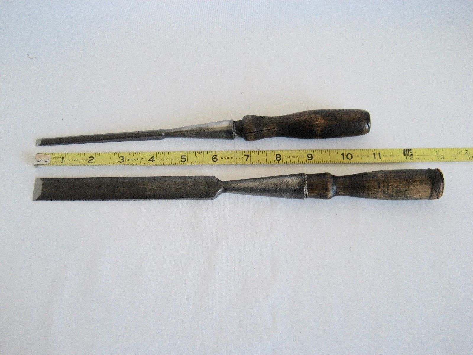 2 vintage socket mortising chisels, 1/4 and 3/4 inch chisels Antique