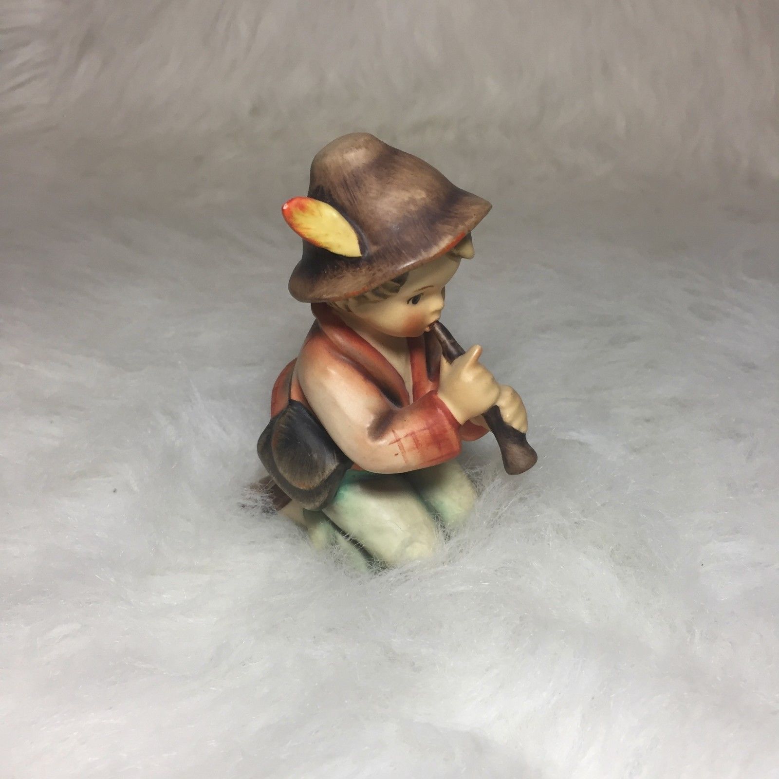 little tooter hummel