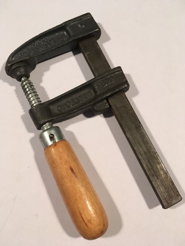 Nice Vintage Steel Wood Handle Hartford Clamp Co. Model 2 CA 2 CC