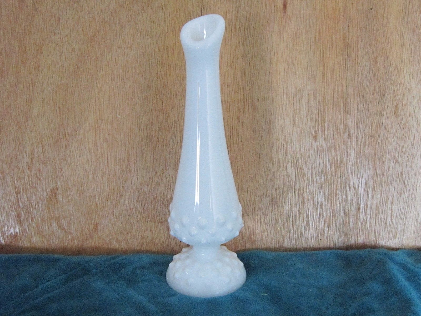 Fenton Rose Bud Vase Hobnail White Milk Glass Antique Price Guide