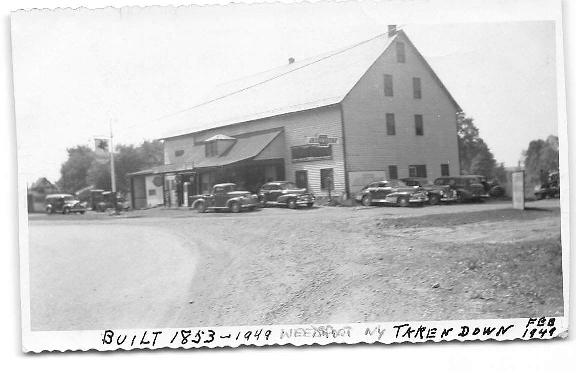 WeedsportNew YorkPhotoNot PostcardMobil Gas StationCarsChevrolet