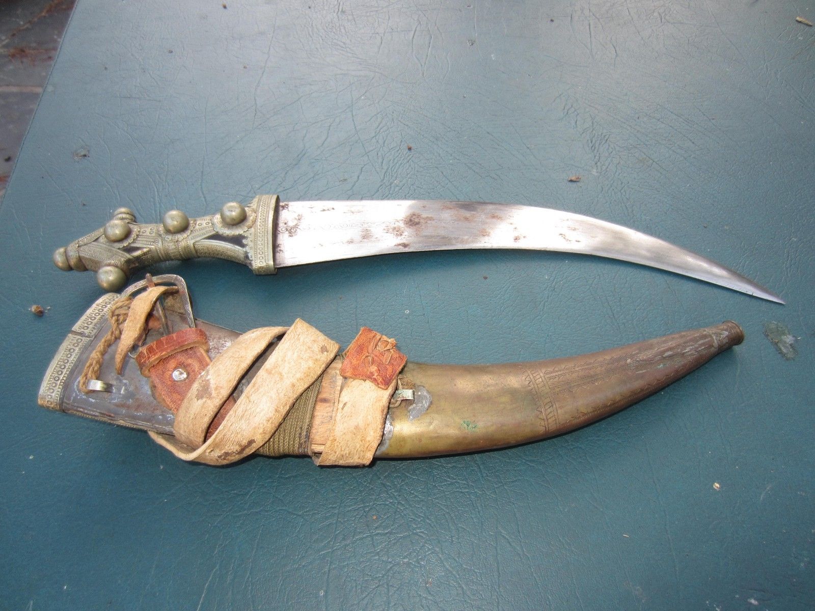 Knife Jambiya Khanjar Silver Dagger Arabian Oman Saudi Ornate