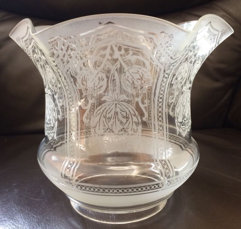 VINTAGE ANTIQUE CLEAR ETCHED GLASS OIL LAMP SHADE Antique Price