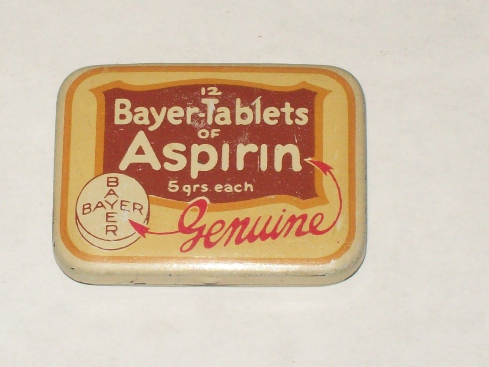 VintageTinBAYERTabletsofAspirinAdvertisingLithoMedicine1930s