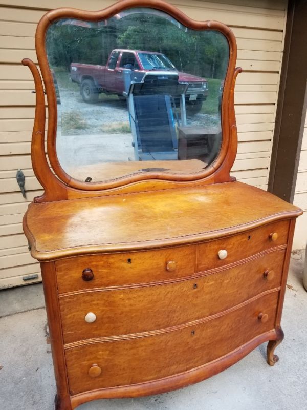 Antique Dresser Birdseye Maple Strawbridge Antique Price Guide