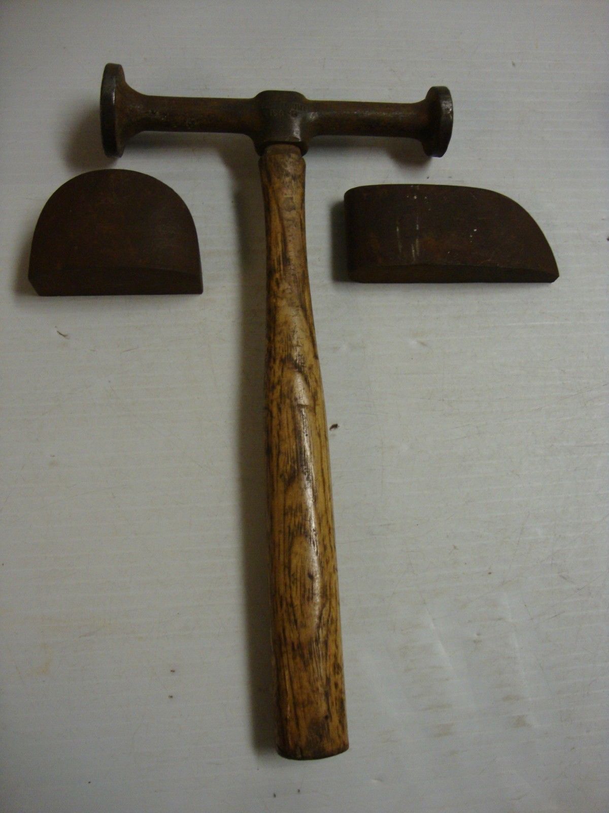 VINTAGE FAIRMOUNT 150G AUTO BODY HAMMER + 2 DIFFERENT DOLLY/DOLLIES
