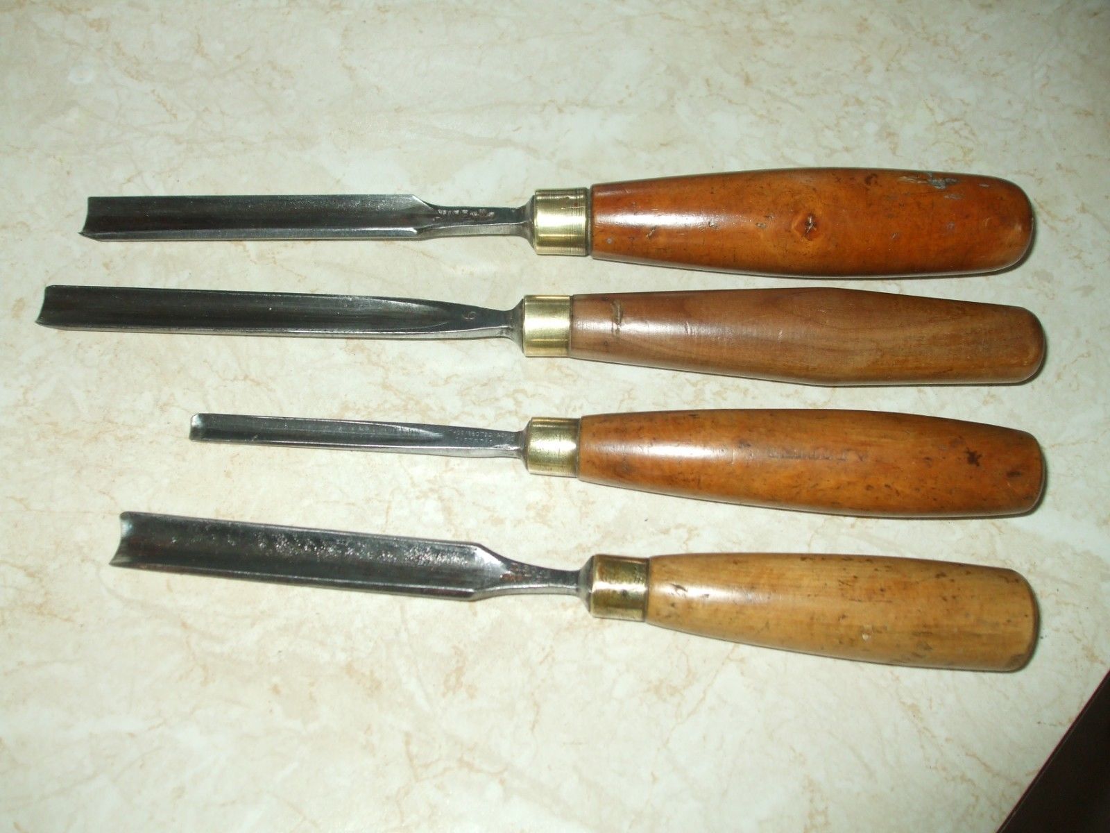 4 VINTAGE WOODWORKING GOUGE CHISELS WITH BOXWOOD HANDLES FOR LATHE WORK