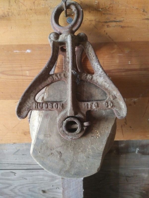 Old Hudson Mfg Wood Wheel Barn Pulley Antique Price Guide Details Page