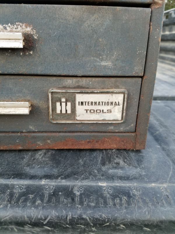 Vintage international harvester tools toolbox Antique Price Guide