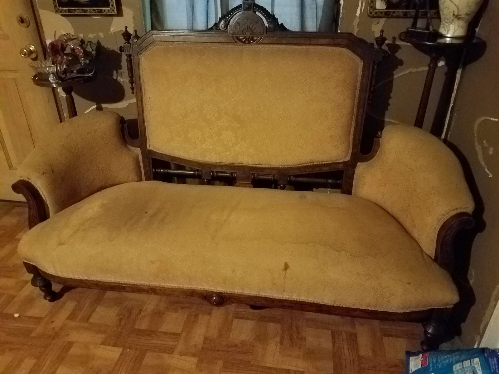 Antique Victorian Sofa / Couch. Mahogany w/ Gold Thread and Gold