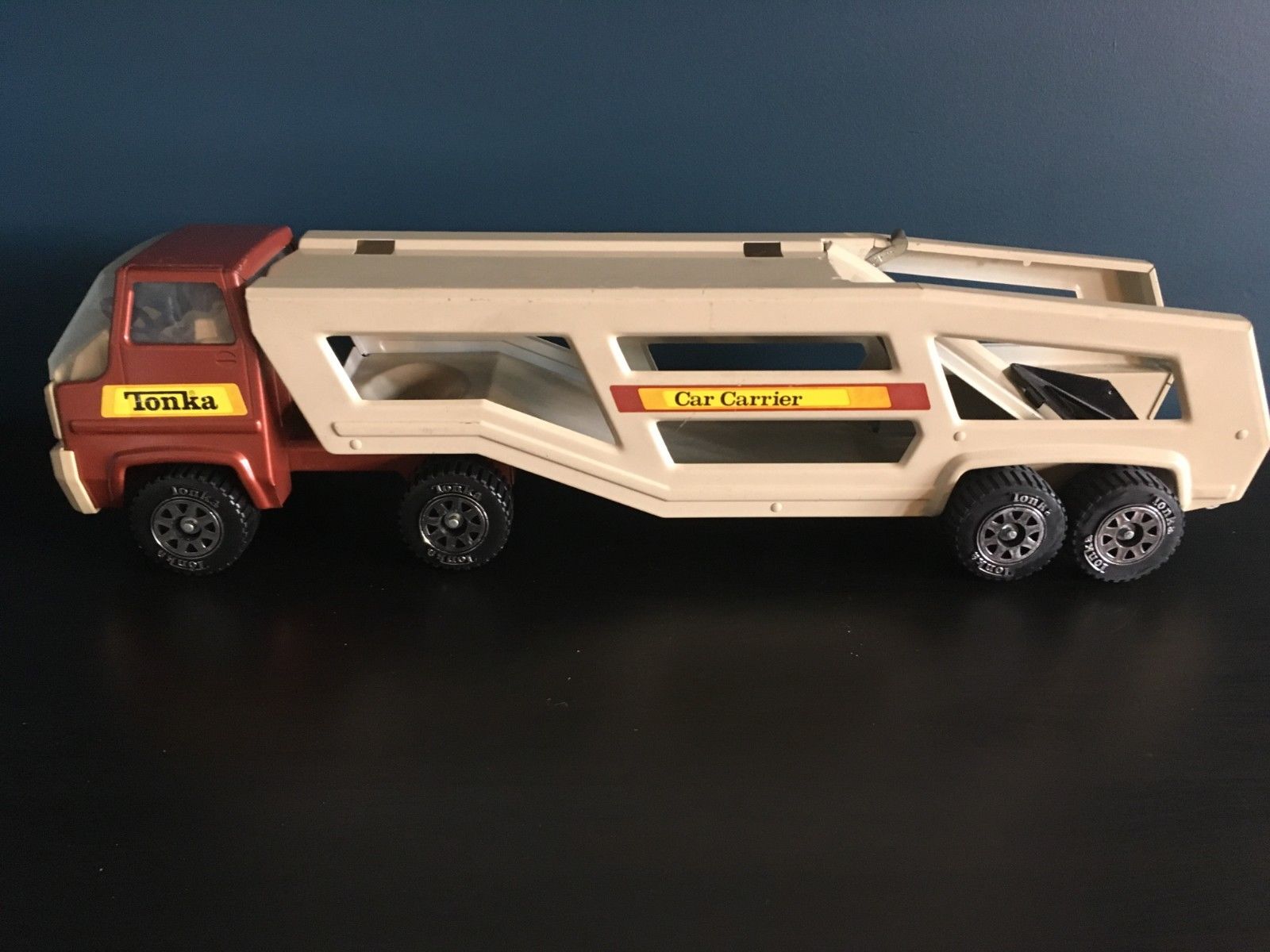 tonka car hauler metal