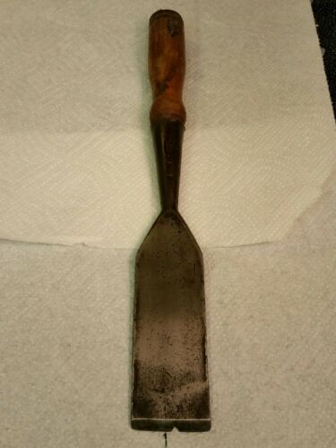 ANTIQUE SOCKETED 1 7/8