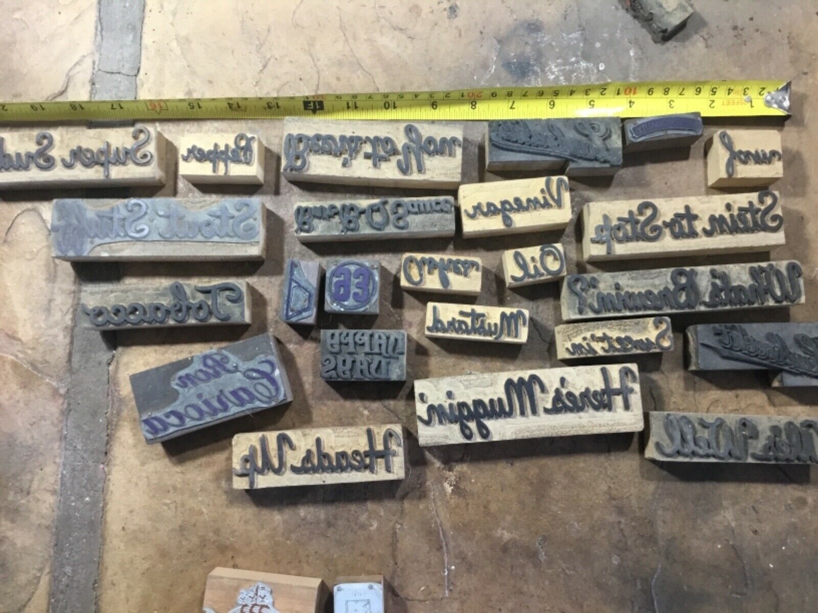 Rare 1950s Western Stoneware Monmouth IL Advertising Words Rubber Stamp 