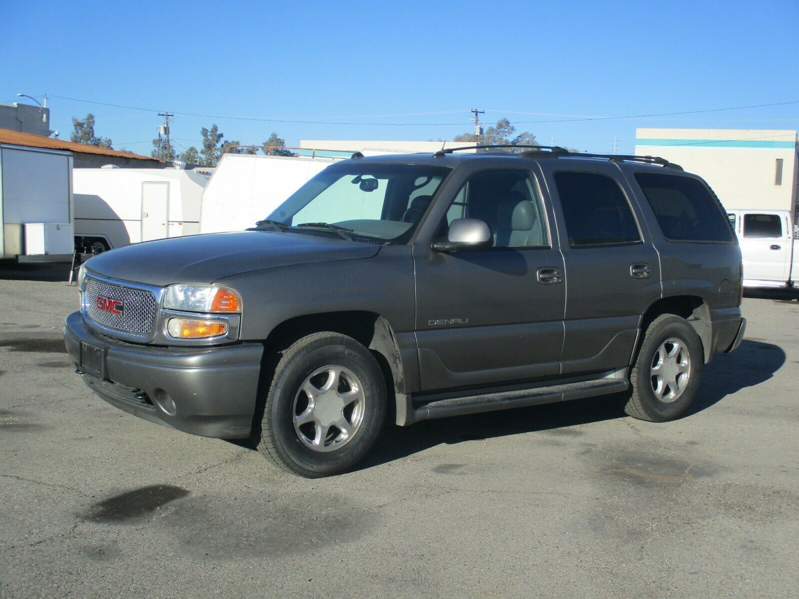 2005 GMC Yukon Denali 2005 GMC Yukon Denali NO RESERVE!!! -- Antique