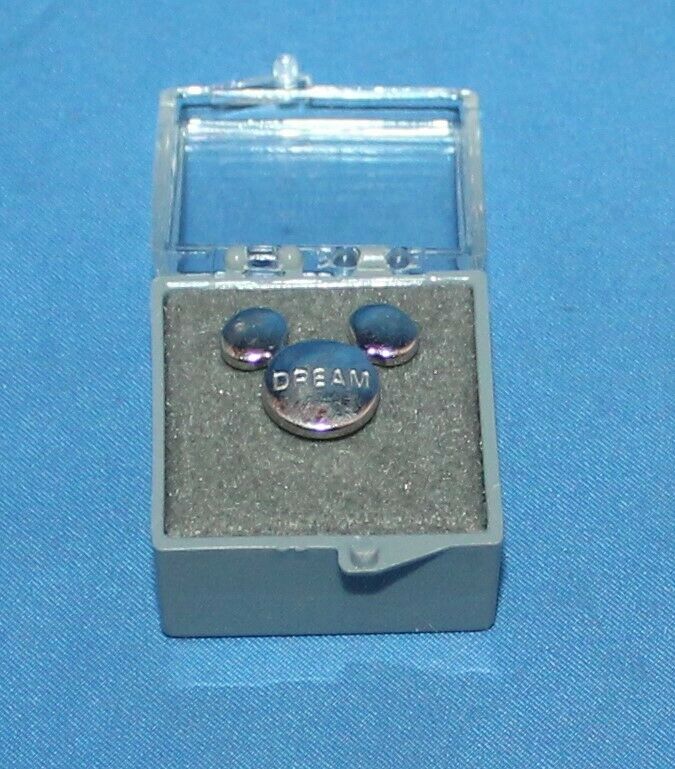 Rare Vintage Disneyland Employee Cast Member Silver Dream Service Award