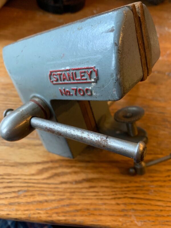 Vintage STANLEY No. 700 WOOD WORKERS CLAMP ON VISE Corner Clamp Bench