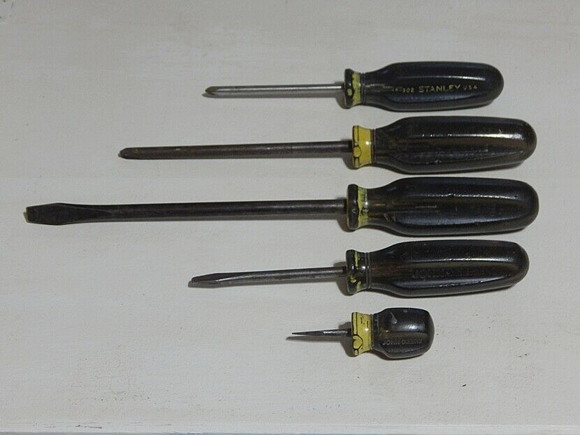 Rare vintage John Deere Screwdriver set (4) Stanley Workman (1) USA